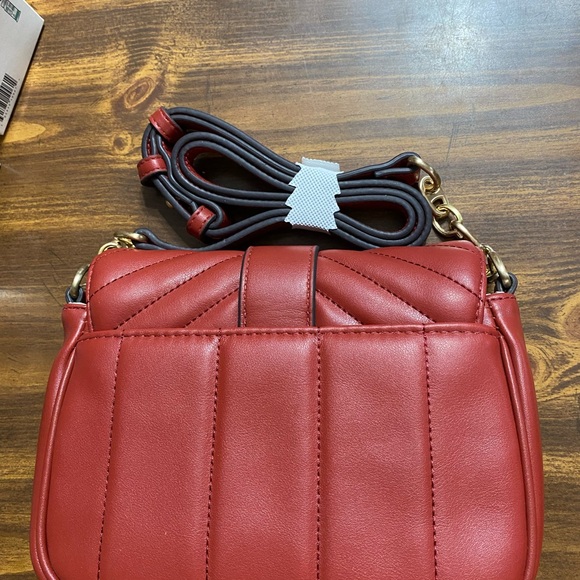 Crossbody with strap - Picture 4 of 7